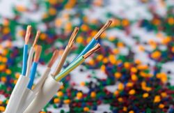 Colores de los cables eléctricos: qué significa cada uno