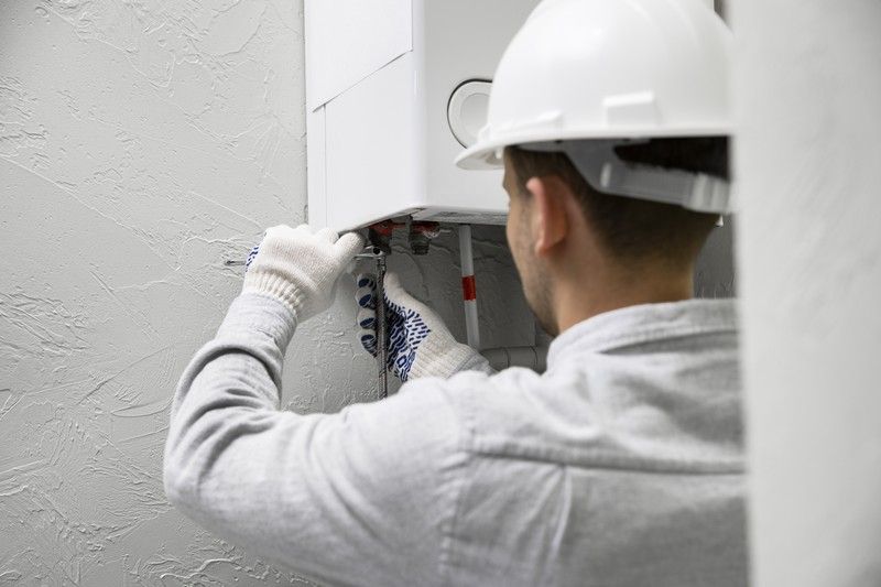Pasos clave para el mantenimiento de tu calentador a gas
