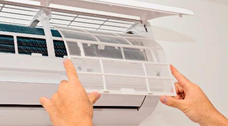 Split interior: limpieza regular de los filtros
