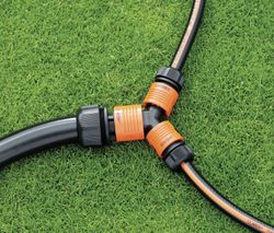 Claber 8607 Conector automático 1/2"