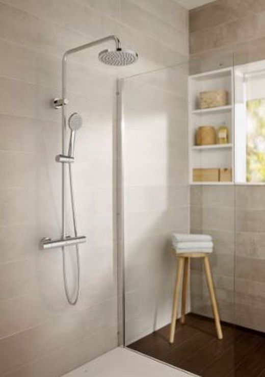 Columna de ducha termostática Roca Victoria T-BASIC