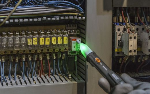Detector de tensión HT70 con medida de secuencia de fases