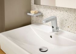 Grifo electrónico Roca L30-E para lavabo