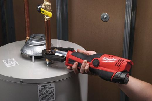 Prensadora hidráulica subcompacta M12 Milwaukee Force Logic HPT-202C U-SET